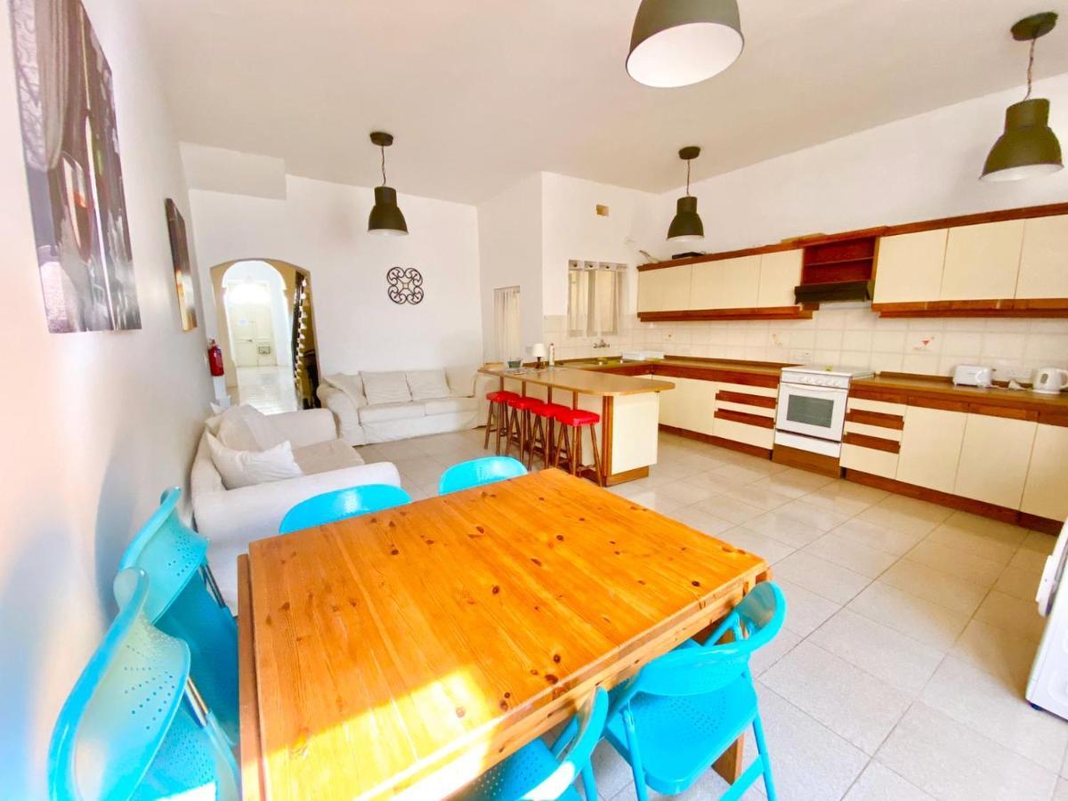 Ghajn il-Kbira  Butts Inn Annex Dormitory Hostel מראה חיצוני תמונה