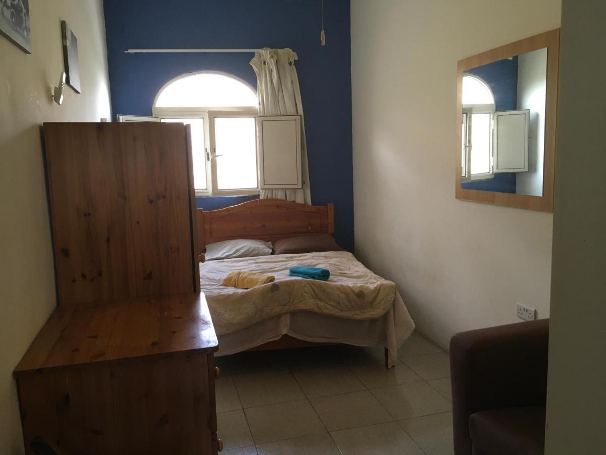 Ghajn il-Kbira  Butts Inn Annex Dormitory Hostel מראה חיצוני תמונה